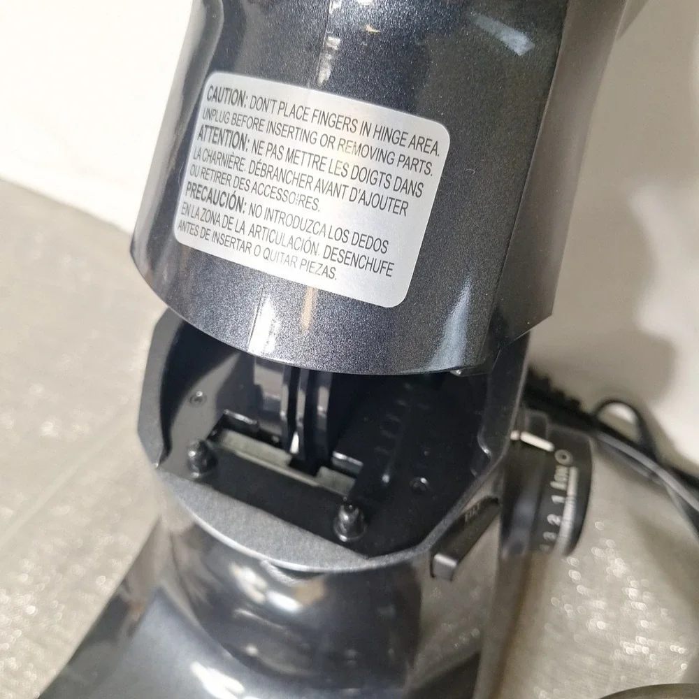 Hamilton Beach 7 Speed Stand Mixer 63394 Metallic Black Bowl and Cover‎